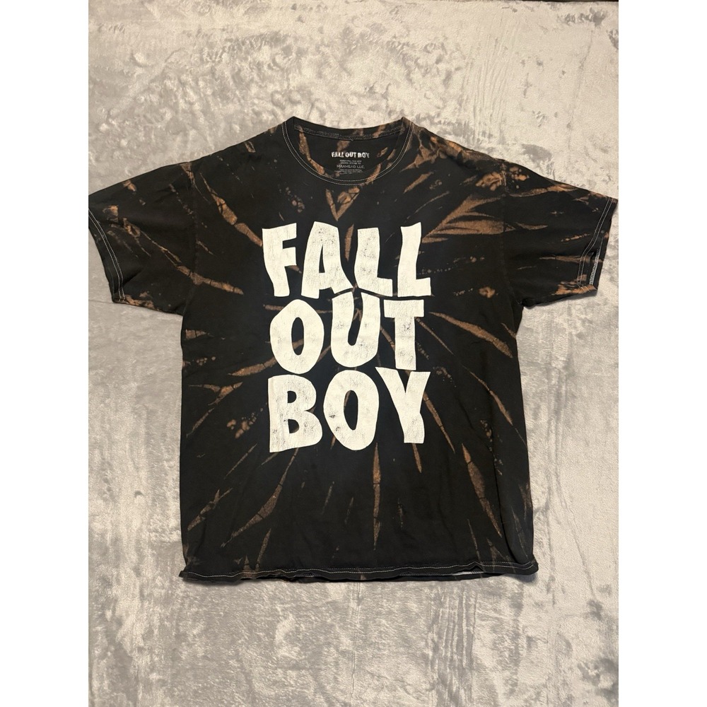 Fall Out Boy T-Shirt Mens M Black Tie Dye Band Concert Graphic Tee
